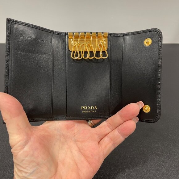 Prada 6-ring Key Case Black/Gold (JB1044) - Picture 6 of 8
